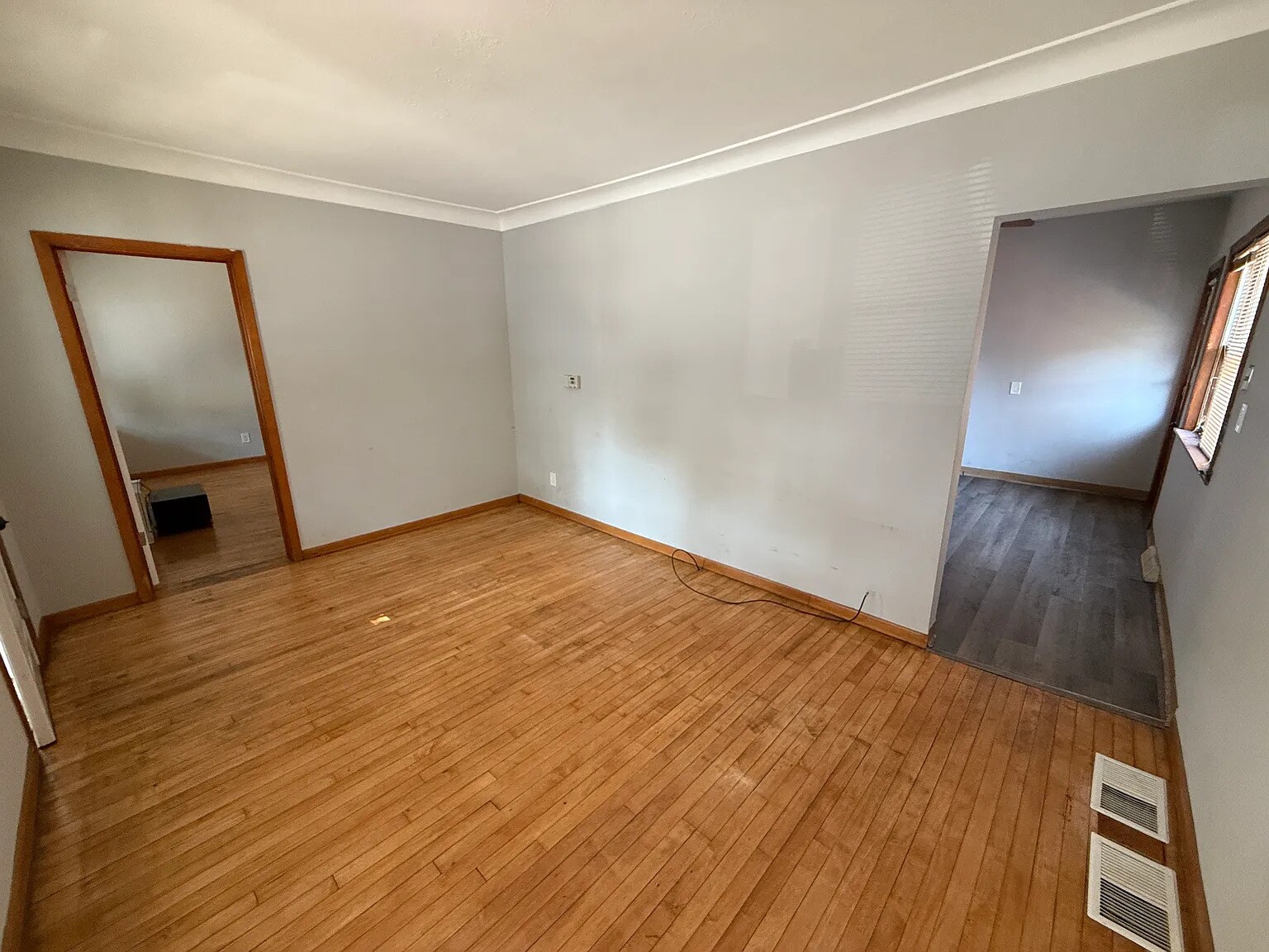 Living Room - 1910 Coltman Rd