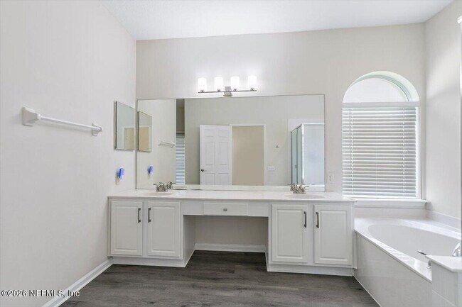 Building Photo - 8884 Hampton Landing Dr E