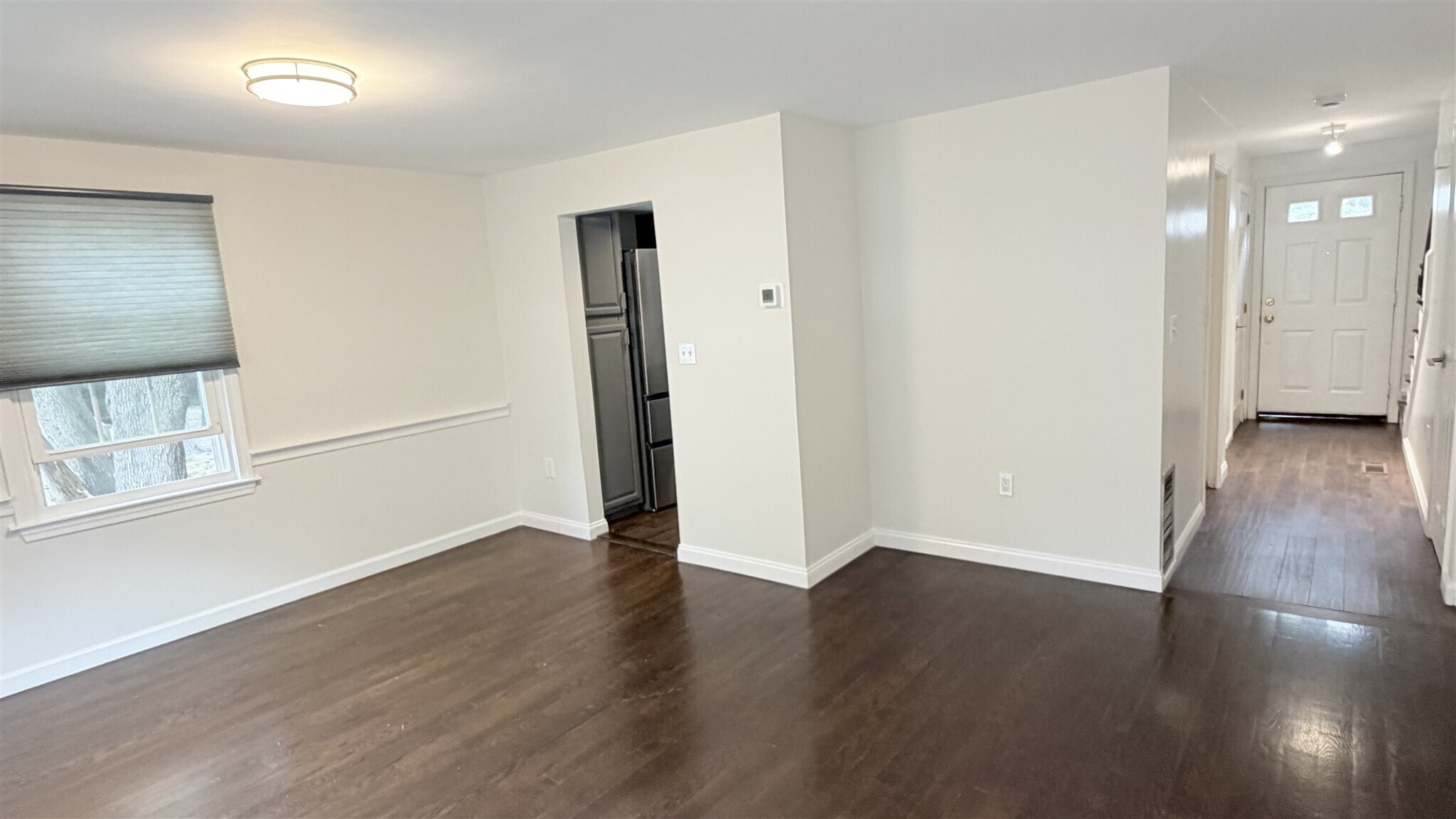 Building Photo - 2 Glenbrook Ln