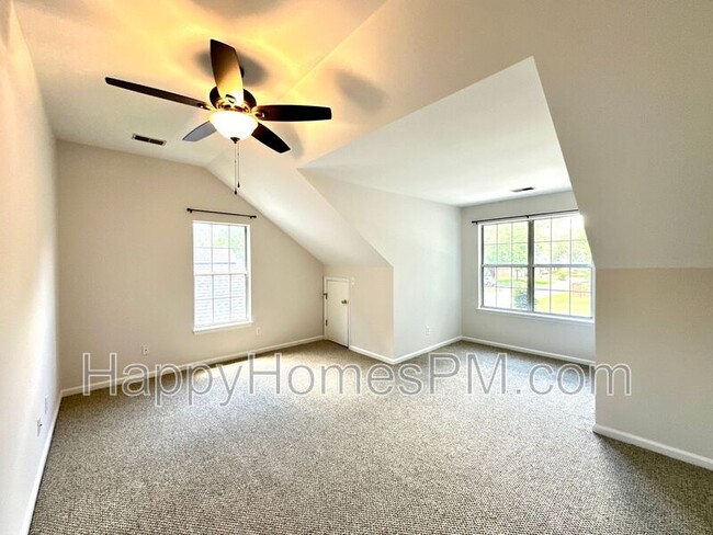 Building Photo - 5400 Greggs Landing