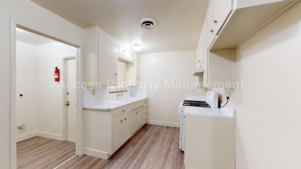 Building Photo - 201 E Fairmont Ave