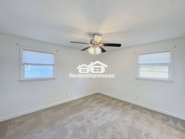 Building Photo - 3904 S Rd