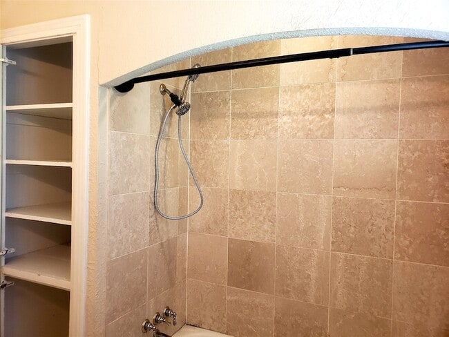 Building Photo - 6219 Penrose Ave