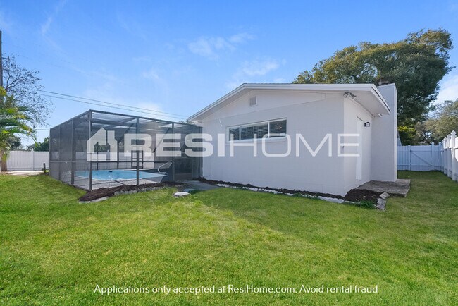 Building Photo - HOME FOR RENT!!