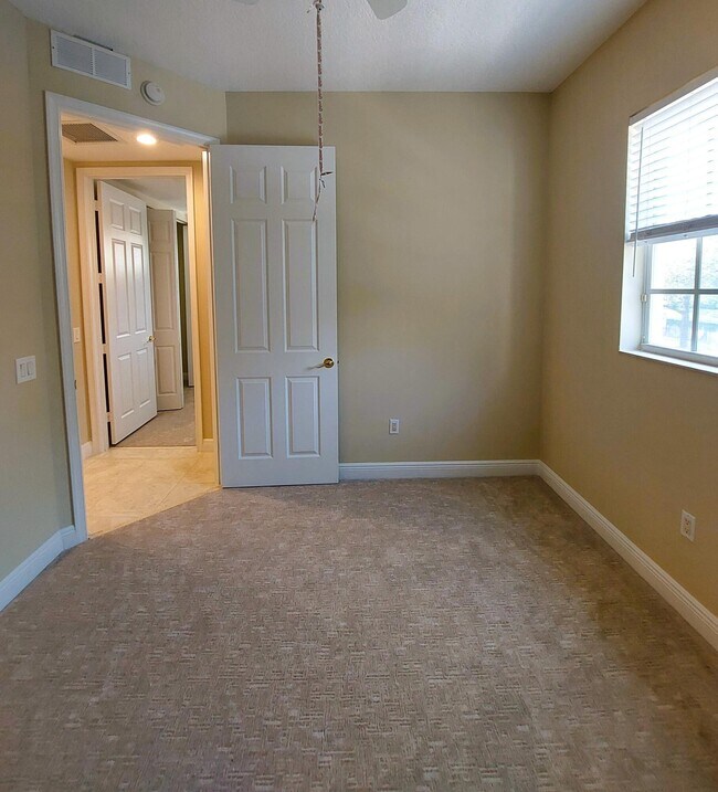 Building Photo - 12675 SE Old Cypress Dr