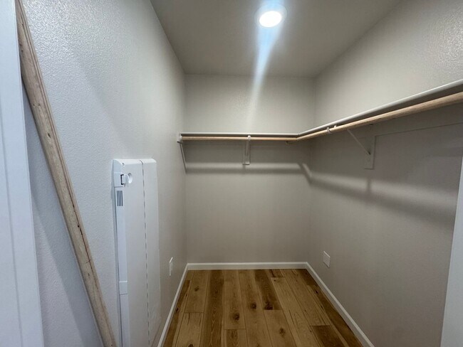 Building Photo - Brand New 1-Bedroom Unit for Rent – Centra...