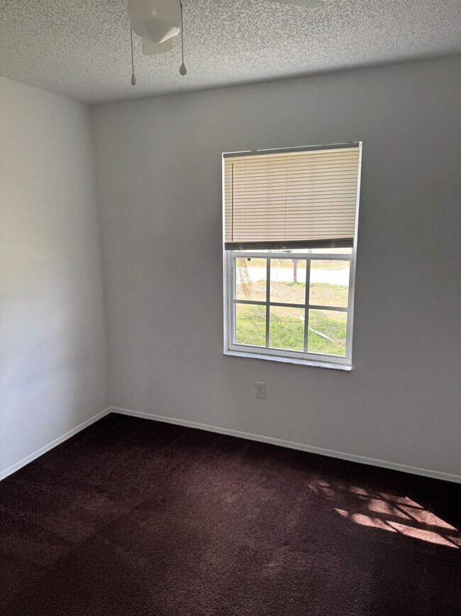 Building Photo - Beautiful Home with Cathedral Ceilings