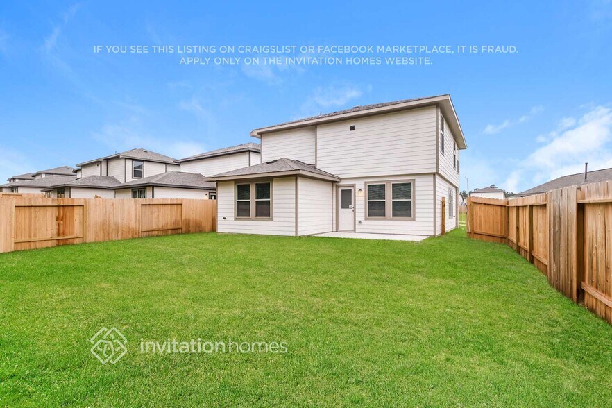 Building Photo - 24907 Aconite Ln