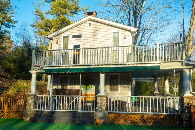 Building Photo - 47 Camp Ridge Rd