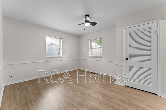 Building Photo - 3164 Bluebell Ln
