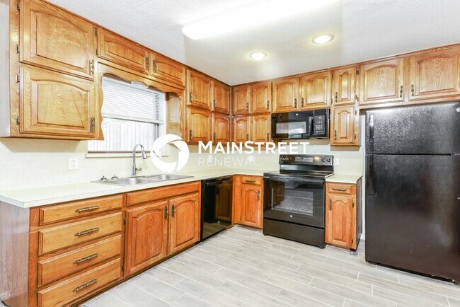 Building Photo - 3 Bedroom Pet-Friendly Home in WATAUGA, TX...