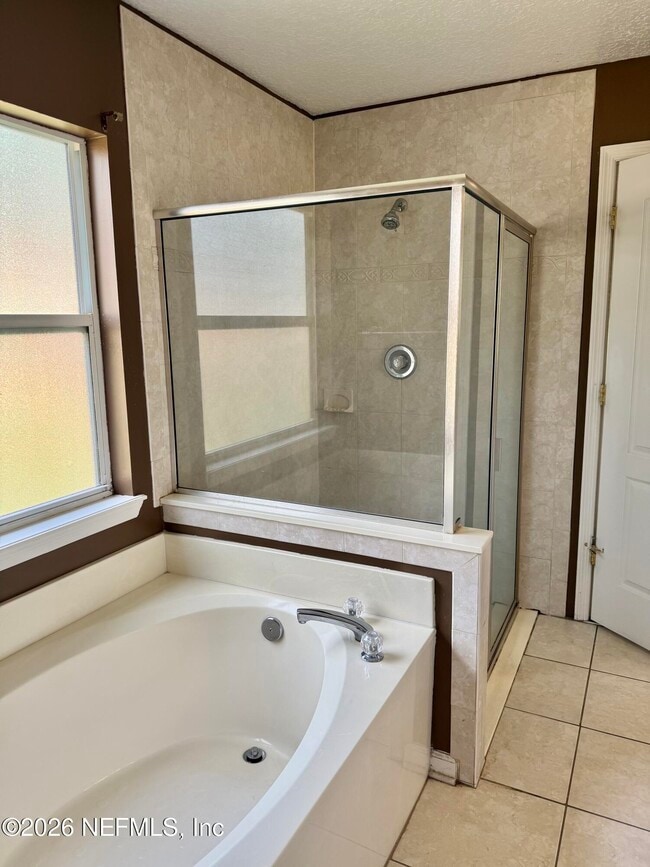 Building Photo - 12255 Lake Fern Dr E