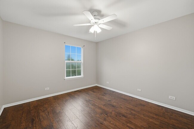 Building Photo - 1464 Cambria Dr