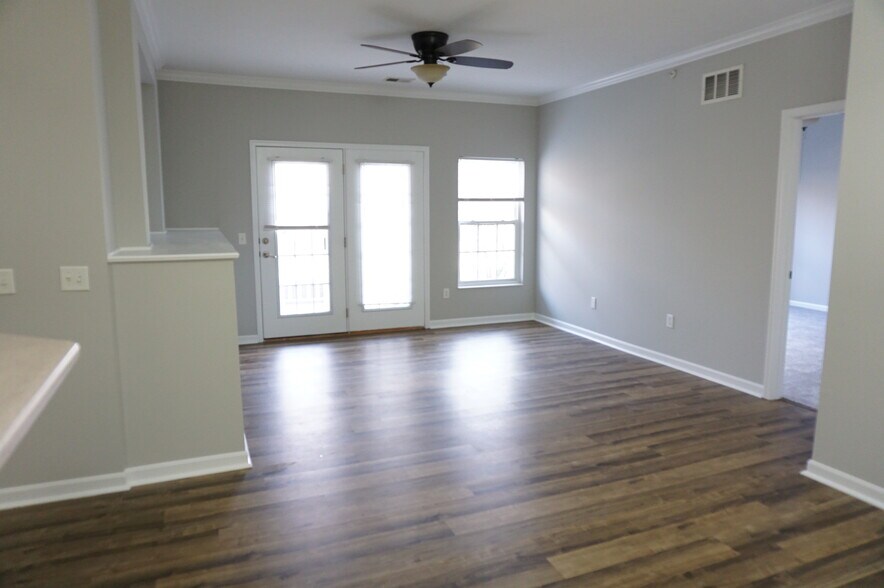 Building Photo - 2636 Harding Ct