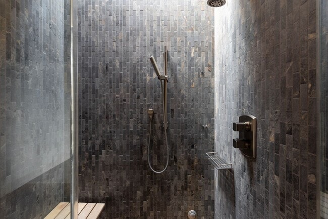 Building Photo - 875 Camino Francisca