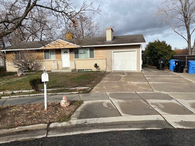 Building Photo - Remodeled Taylorsville 5 Bedroom!