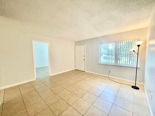 Building Photo - 1813 Grimke Ave