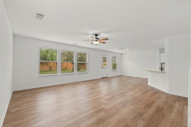 Building Photo - 6519 Bluestone Springs Ln