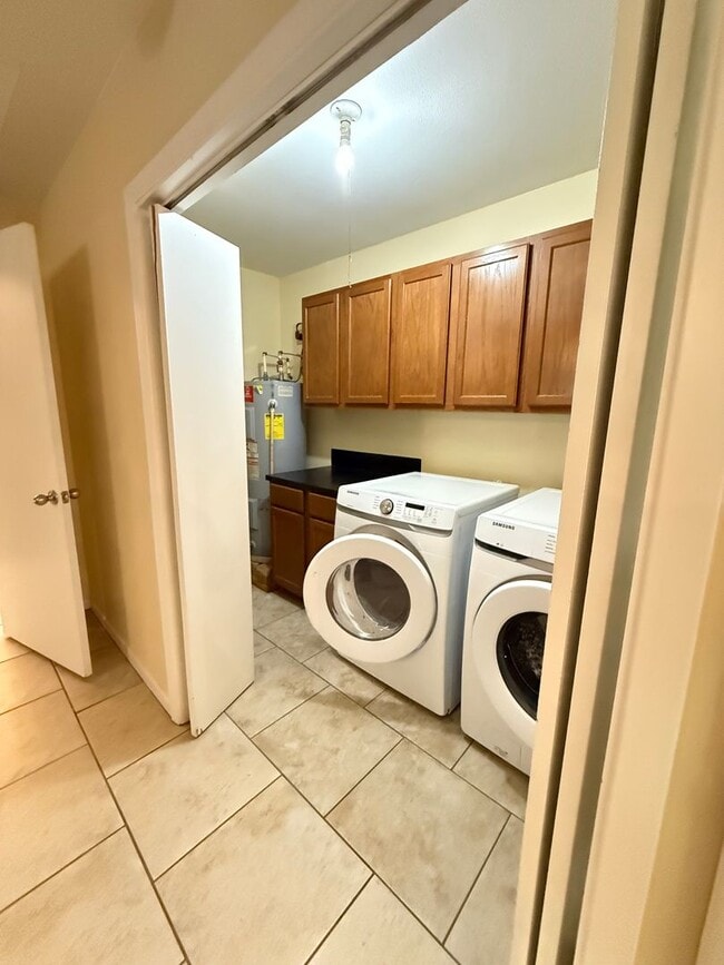 Building Photo - Charming 4 bed 2 bath home in Lampasas com...