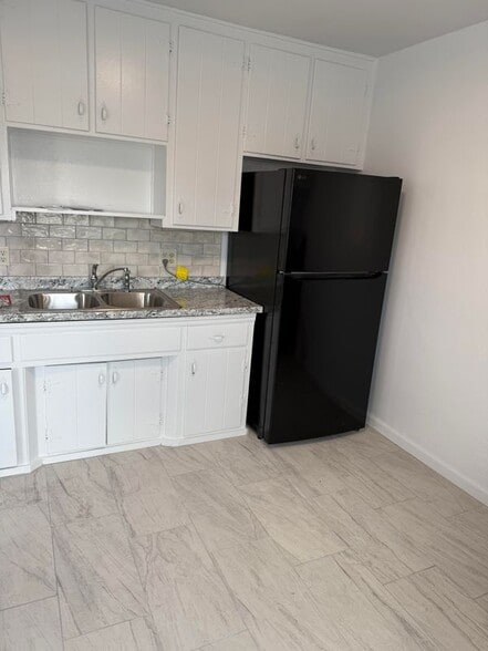 Building Photo - 7617 Sturgess Ave