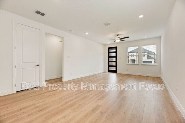 Building Photo - 1149 Beautyberry Ln