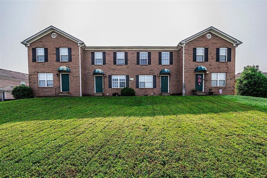 Building Photo - 133 Concord Dr