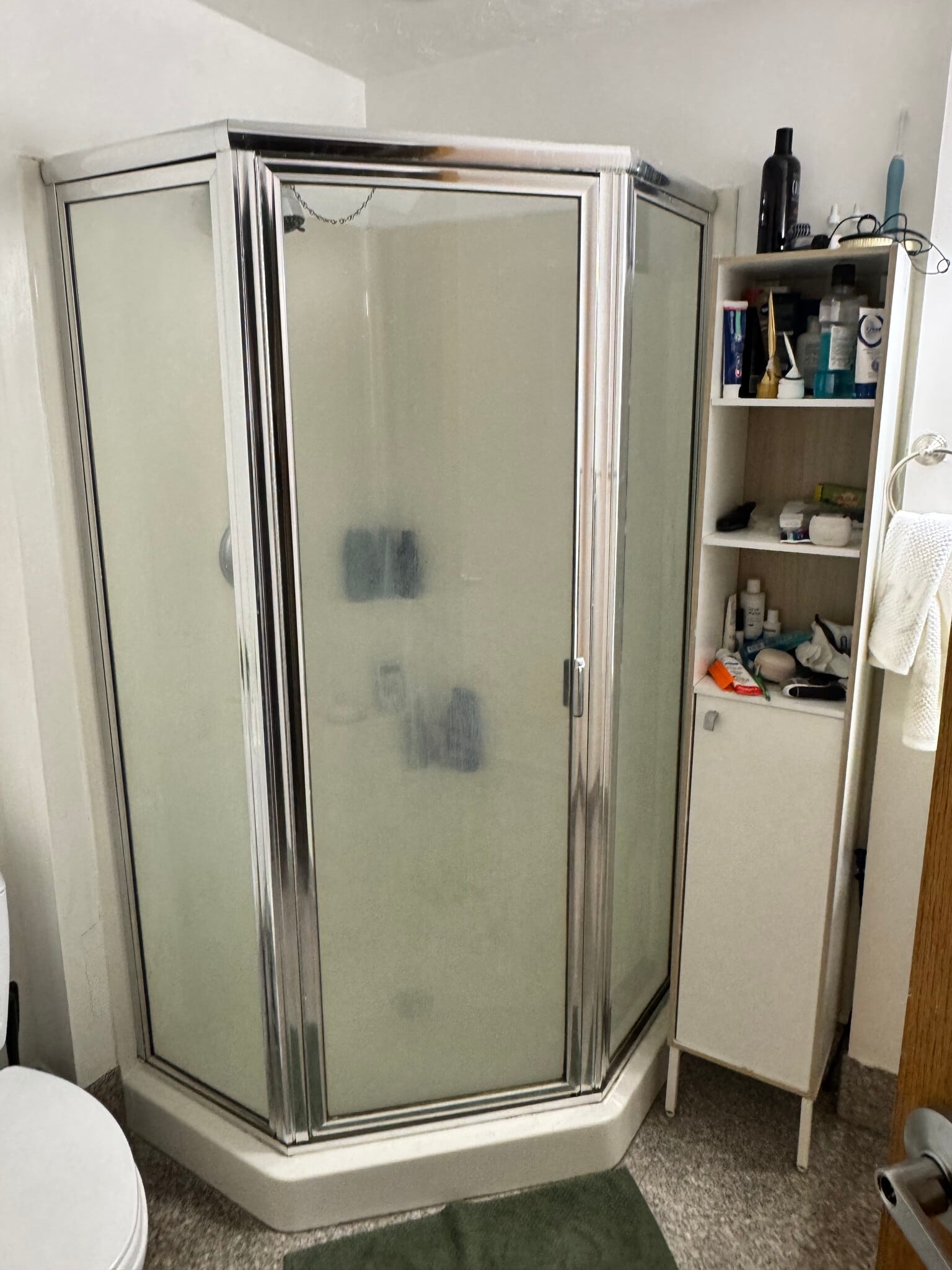 Building Photo - 262 Friend St