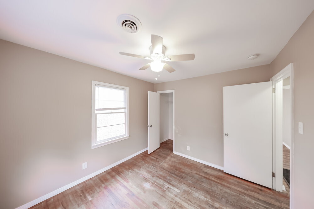 Building Photo - 2568 Forestdale Blvd