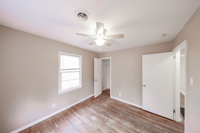 Building Photo - 2568 Forestdale Blvd