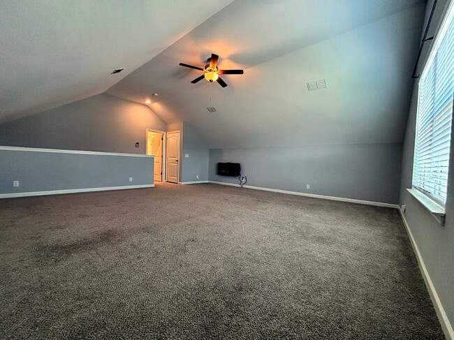 Building Photo - 2431 Hollis Dr