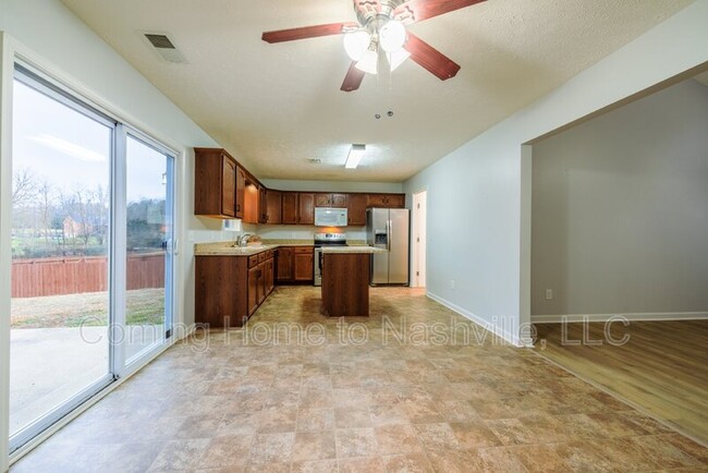 Building Photo - 148 Granda Flora Dr