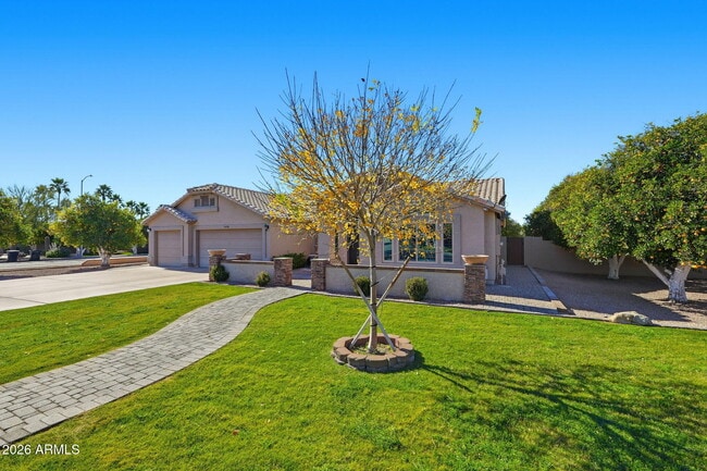 Building Photo - 1426 N Omaha Cir