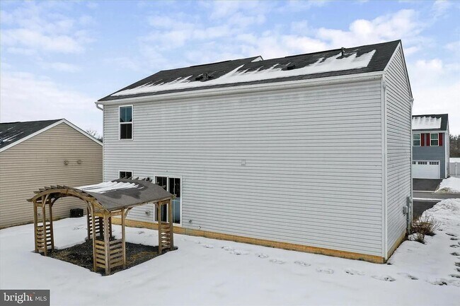 Building Photo - 125 Ceritos Trl