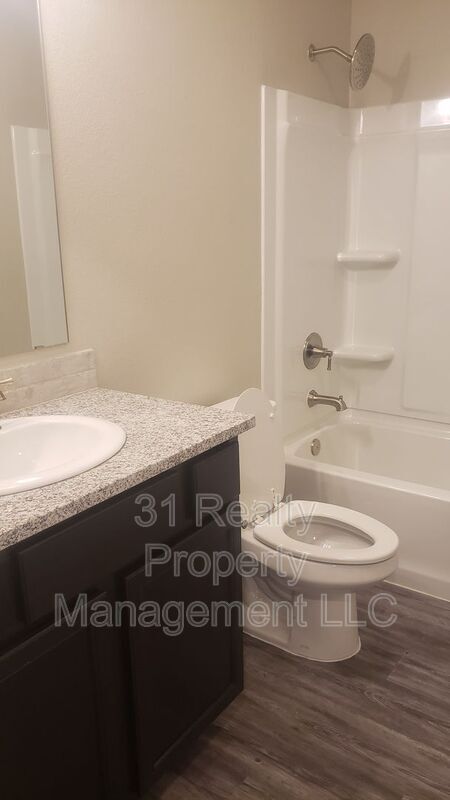 Building Photo - 6804 Lonesome Dove Ln