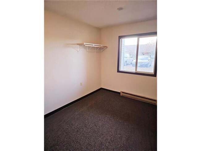 Building Photo - 808 Hills Ave