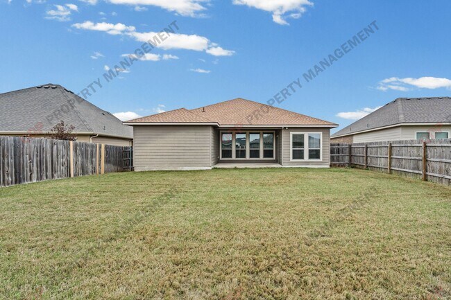 Building Photo - 719 Dunford Dr