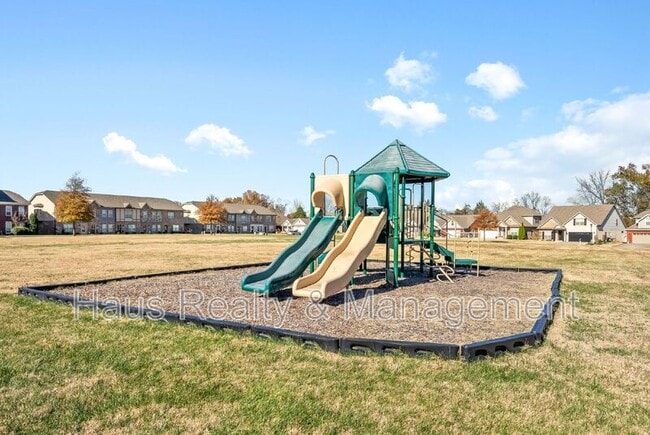 Building Photo - 172 Dundee Dr