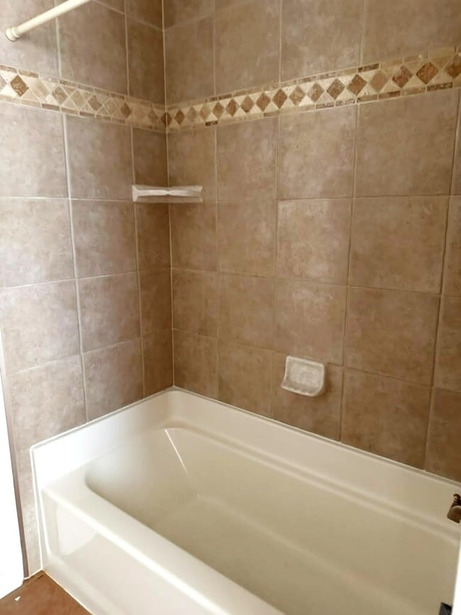 Building Photo - 327 Wildberry Ct