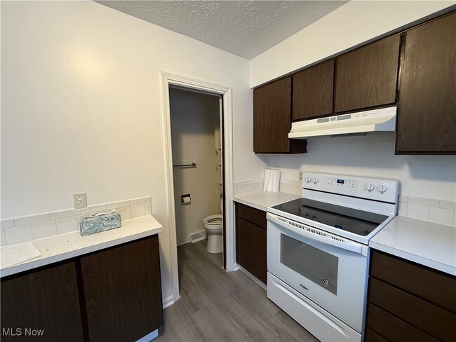 Building Photo - 12827 Hametown Rd