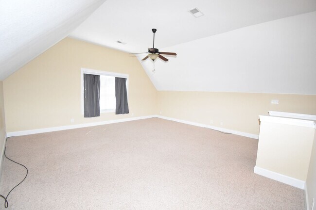 Building Photo - 3 Bedroom Pet Friendly Home For Rent Near ...