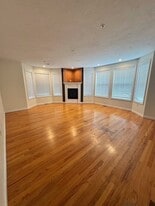 Building Photo - 16 Saco St