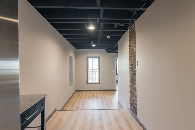 Building Photo - 408 Ann Ave
