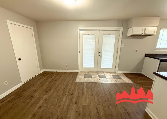 Building Photo - 1545 Duke Rd