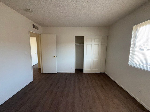 Building Photo - 5216 Redberry St