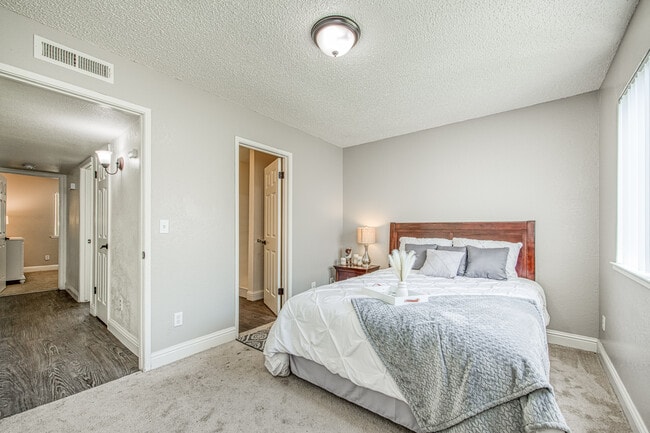 Building Photo - The Landing at Fancher Creek