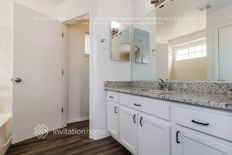 Building Photo - 12883 W Windsor Ave