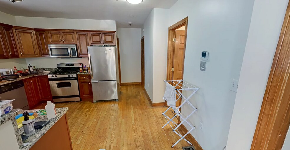 Building Photo - 112 Allston St