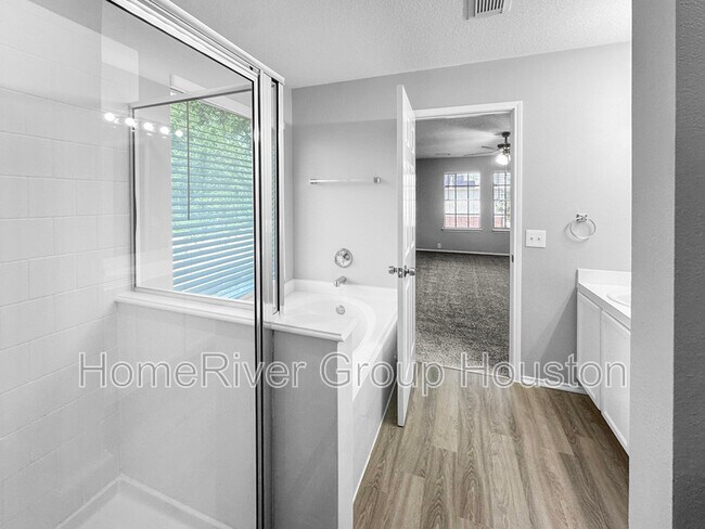 Building Photo - 19227 Indian Stone Ln