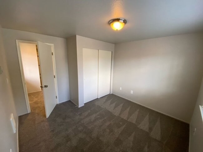 Building Photo - Brand New Remodeled 3 Bedroom 2.5 Bath  2 Car Garage