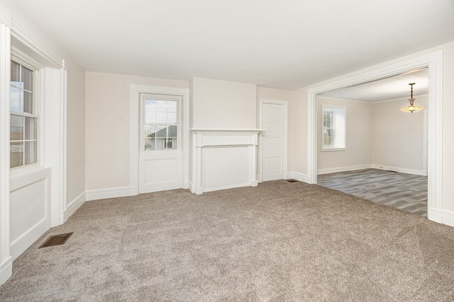 Building Photo - Beautiful updated 3/4 bedroom farmhouse